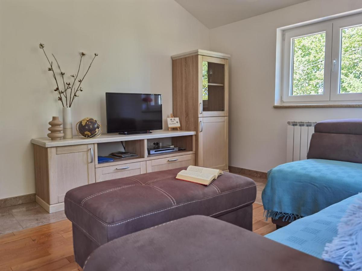 Apartment Luce Pićan المظهر الخارجي الصورة